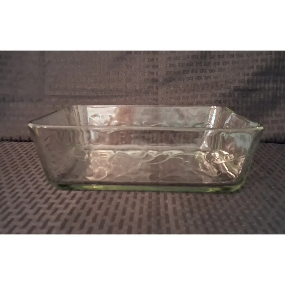 Princess House Fantasia Seal-tight 11 Cup 2.75 qt Storage Container No Lid